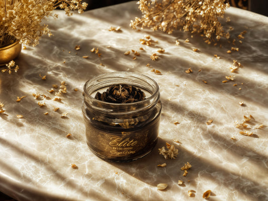 Siyah Altın Mum – Egzotik Ylang-Ylang Kokulu El Yapımı Mum